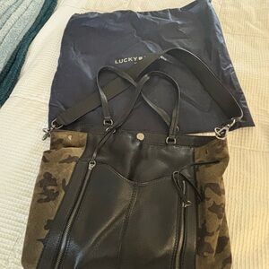 Lucky Co camo/leather tote shoulder bag